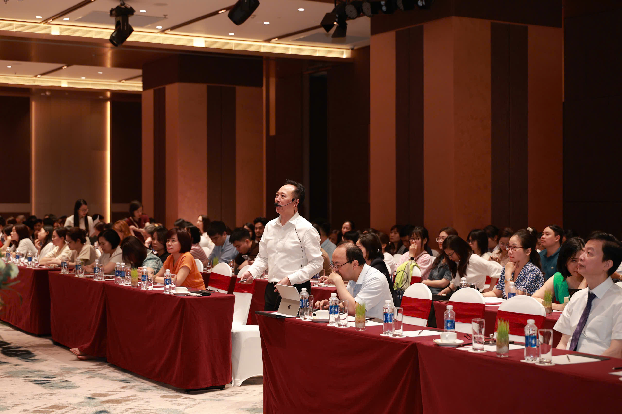 Toàn cảnh lớp học